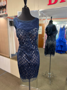 A6 Lace fitting dress